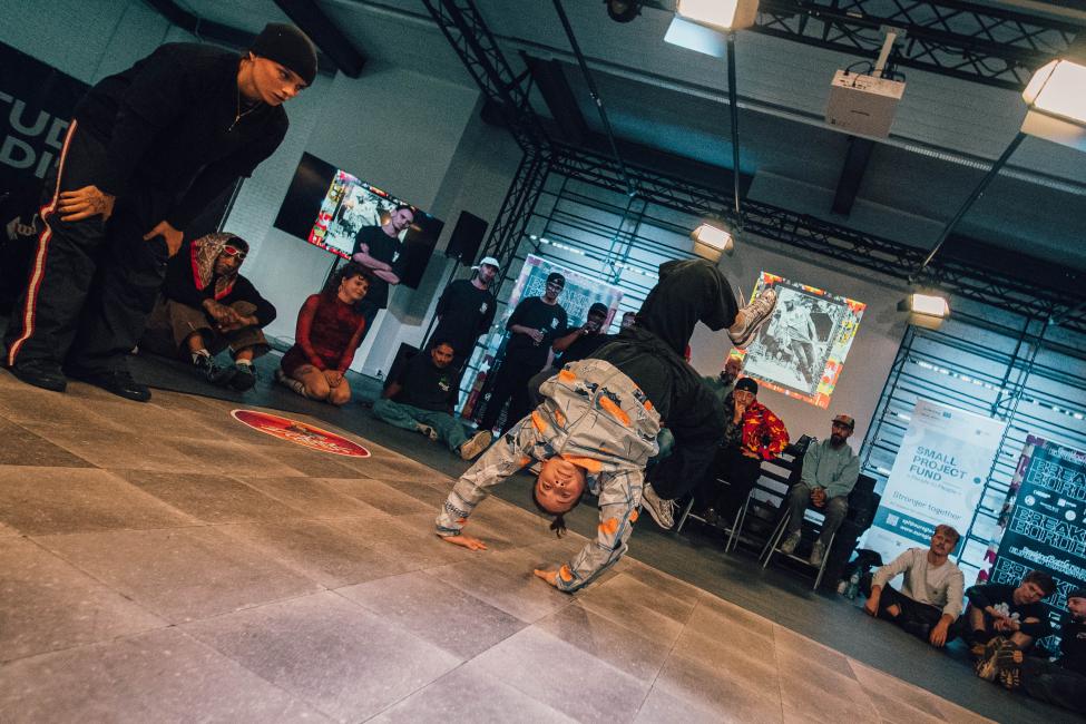 breaking borders finals